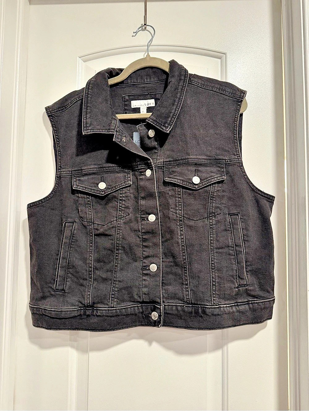 LOFT Women's Denim Vest Black Size XLP NWT